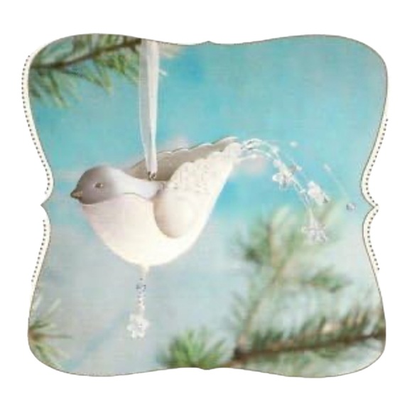 Hallmark Keepsake Ornament Wonder & Light Shimmering Snowflake Christmas 2010 - Picture 2 of 4